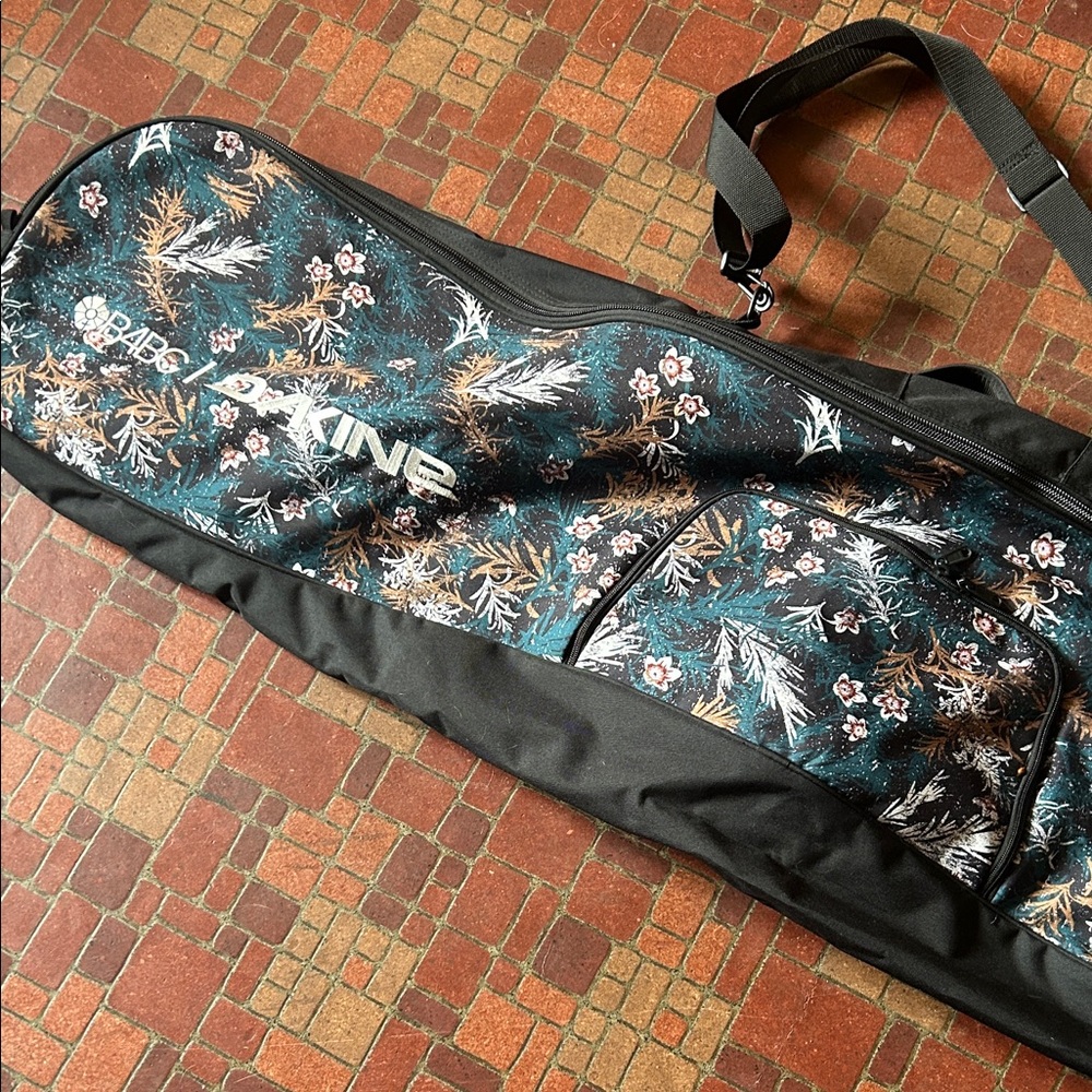 Dakine Black Teal Floral Travel Bag